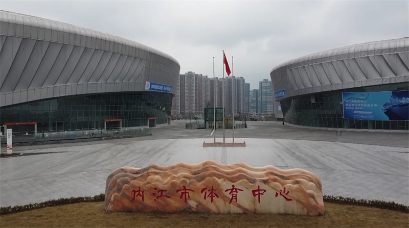 亮眼, 黄小梅, src