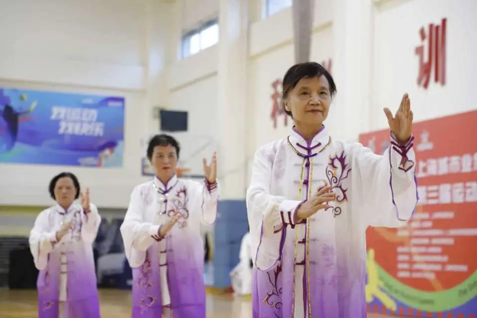 yid, 年上海城市, 经过激烈的 yid, 年上海城市, 经过激烈的